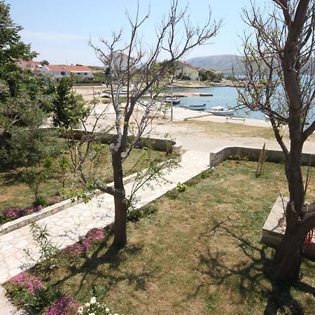 Apartments By The Sea Kustici, Pag - 6355 Kültér fotó