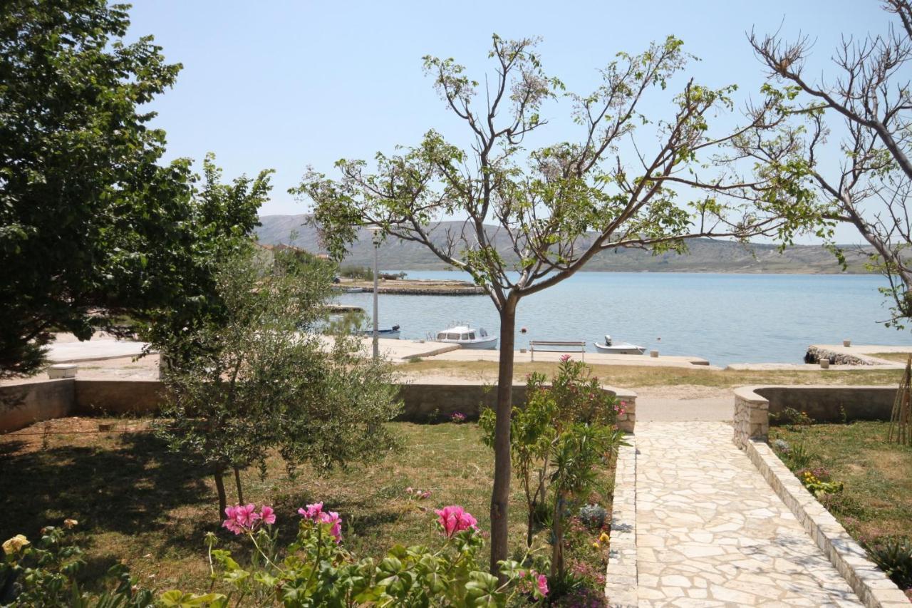Apartments By The Sea Kustici, Pag - 6355 Kültér fotó