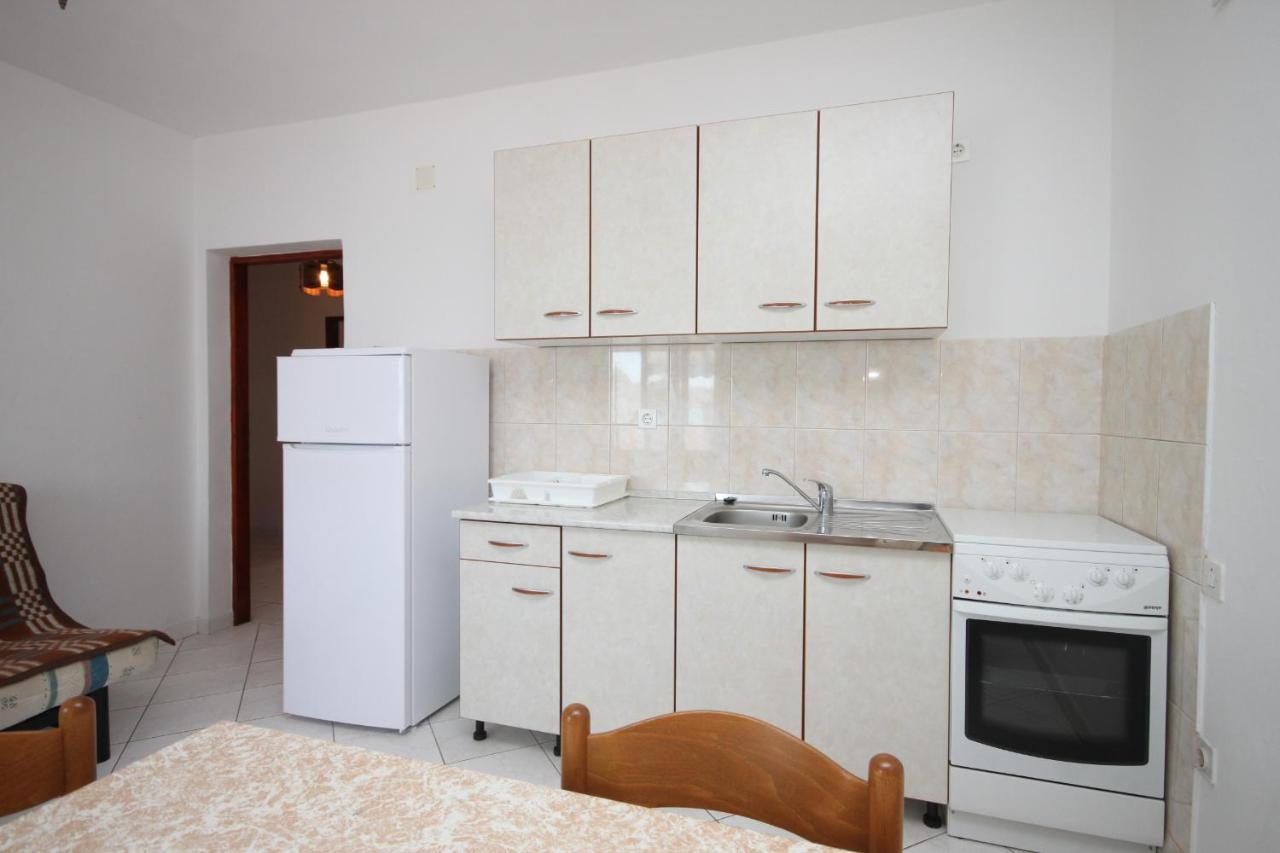 Apartments By The Sea Kustici, Pag - 6355 Kültér fotó